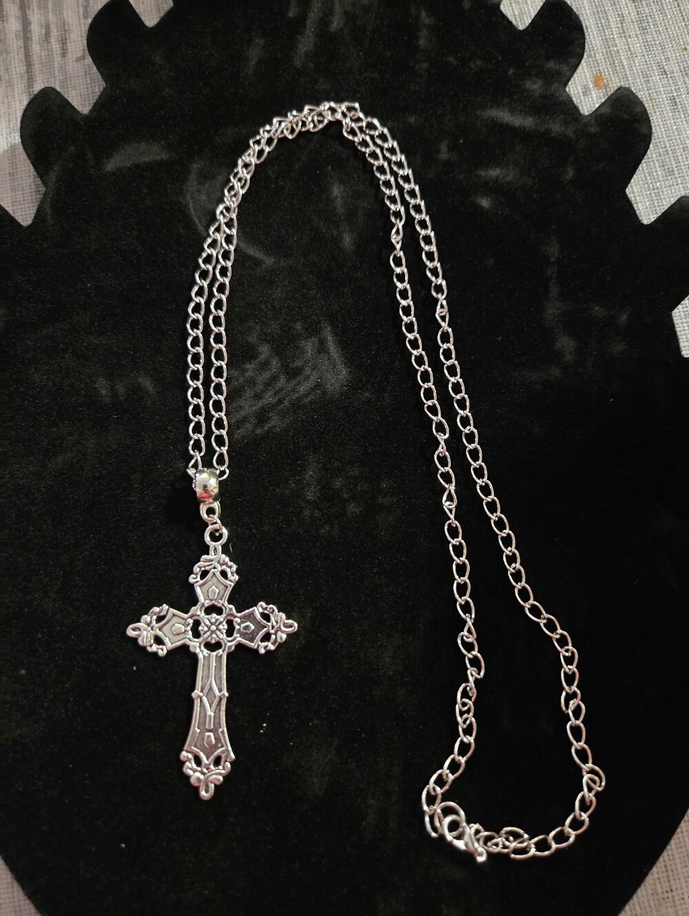 Silver Ornate Cross Pendant Necklace - Silver